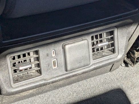 Used 2022 Chevrolet Silverado 1500 LT image 15