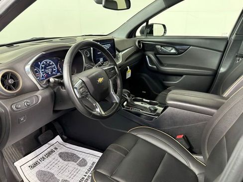 Used 2023 Chevrolet Blazer Premier image 5