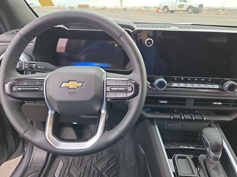 New 2025 Chevrolet Colorado LT w/ LT Convenience Package image 34