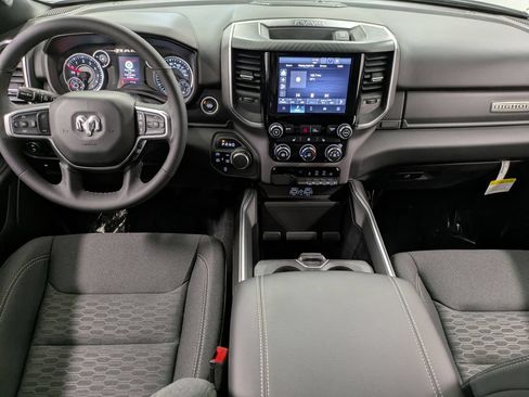 Used 2025 RAM 1500 Big Horn AWD/4WD image 23