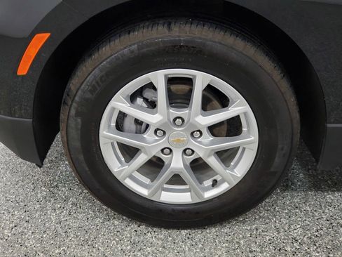 Used 2024 Chevrolet Equinox LT image 9