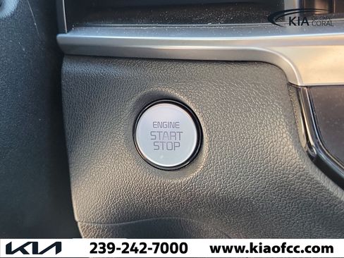 Certified 2024 Kia Sorento EX w/ Panoramic Sunroof Package FWD image 30