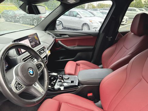 Used 2024 BMW X3 xDrive30i w/ Premium Package w/ZPA AWD/4WD image 2