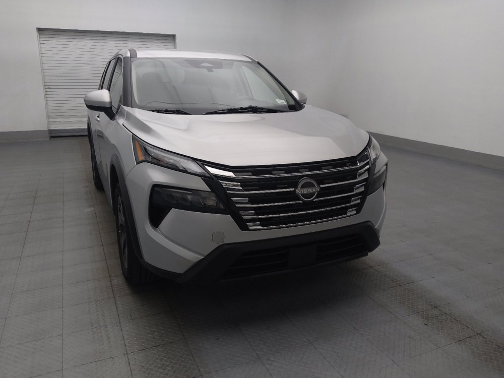 Used 2025 Nissan Rogue SV AWD/4WD image 14