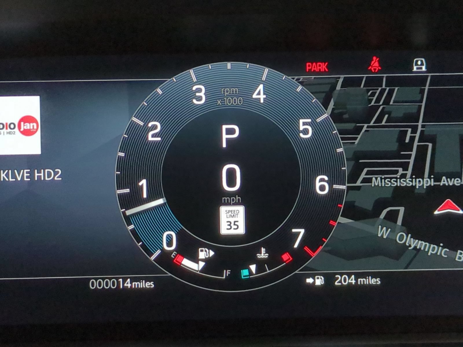 New 2026 Land Rover Discovery S AWD/4WD image 18