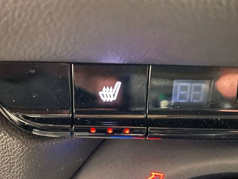 Used 2024 Chevrolet Blazer LT w/ Convenience Package image 38