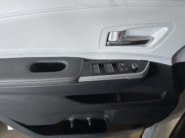 New 2026 Toyota Sienna XSE AWD/4WD image 15