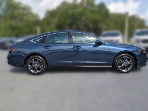 Used 2024 Honda Accord EX image 3