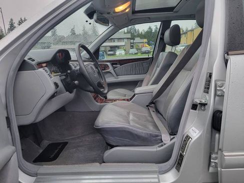 Used 1999 Mercedes-Benz E 430 Sedan image 13