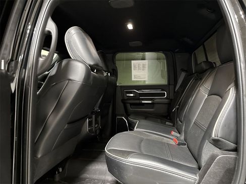 Used 2019 RAM 2500 Laramie w/ Black Appearance Package image 23