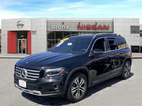 Used 2024 Mercedes-Benz GLB 250 4MATIC image 4