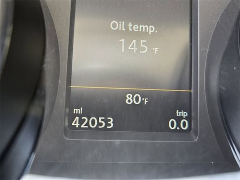 Used 2018 Volkswagen Passat 2.0T SE image 31