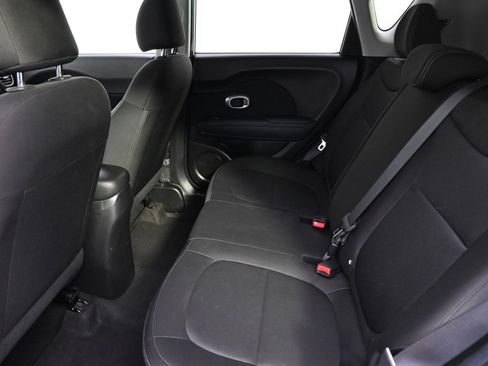 Used 2017 Kia Soul image 19