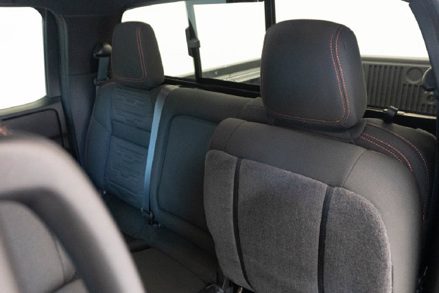 Used 2025 Nissan Frontier Pro-X w/ Pro Convenience Package RWD image 9