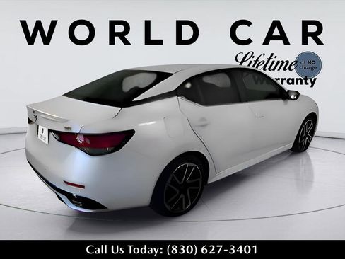 Used 2024 Nissan Sentra SR w/ SR Premium Package FWD image 7