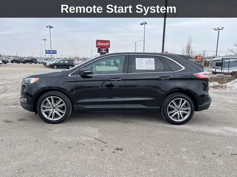 Used 2024 Ford Edge Titanium image 2