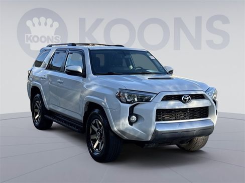 Used 2019 Toyota 4Runner TRD Off-Road Premium image 10