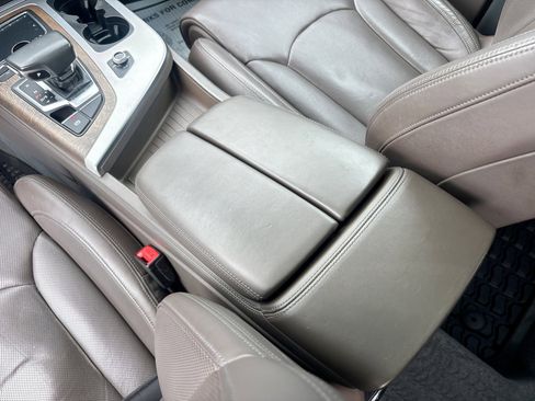 Used 2019 Audi Q7 3.0T Prestige AWD/4WD image 24