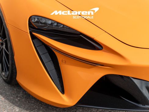 New 2026 McLaren Artura image 11