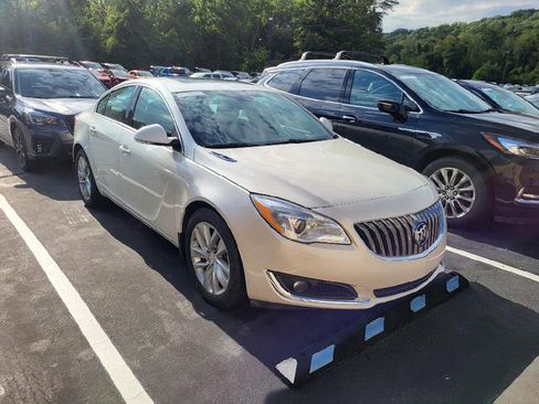 Used 2014 Buick Regal image 4