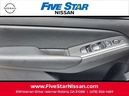 Used 2025 Nissan Altima 2.5 S FWD image 24
