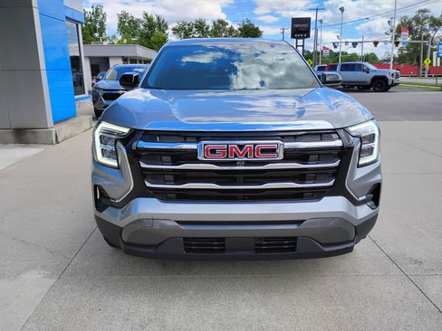 Used 2026 GMC Terrain Elevation AWD/4WD image 9