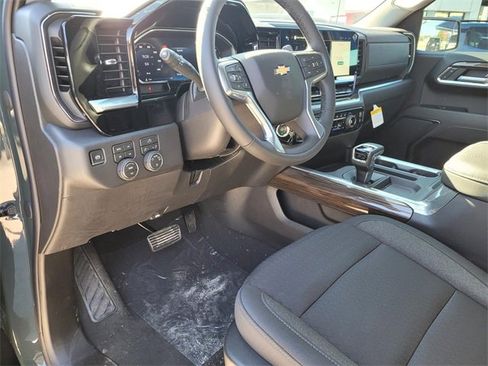 New 2026 Chevrolet Silverado 1500 LT w/ Z71 Off-Road Package image 10