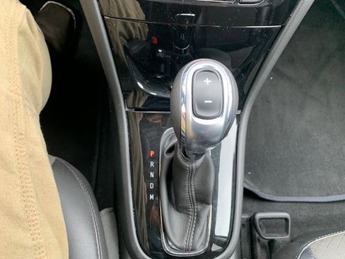 Used 2021 Buick Encore Preferred w/ Safety Package image 12