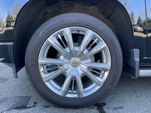 Used 2022 Chevrolet Silverado 1500 High Country w/ High Country Premium Package image 9