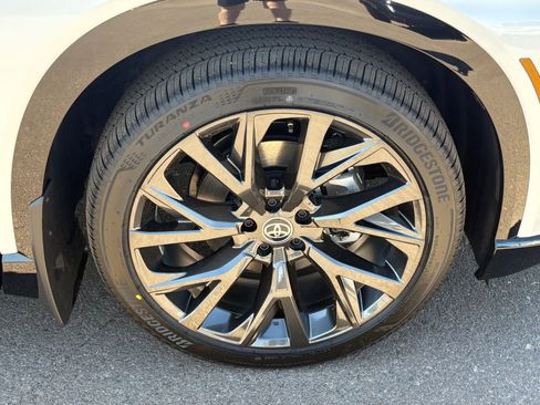 New 2026 Toyota Crown Signia image 10