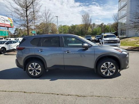 Certified 2023 Nissan Rogue SV image 3