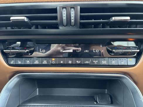 Certified 2025 MAZDA CX-70 3.3 Turbo S w/ Premium Plus image 19