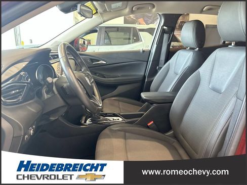 Used 2023 Buick Encore GX Select w/ Sport Touring Package FWD image 13