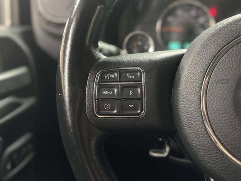 Used 2018 Jeep Wrangler Unlimited Sport S image 30