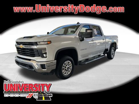 Used 2024 Chevrolet Silverado 2500 LT image 1