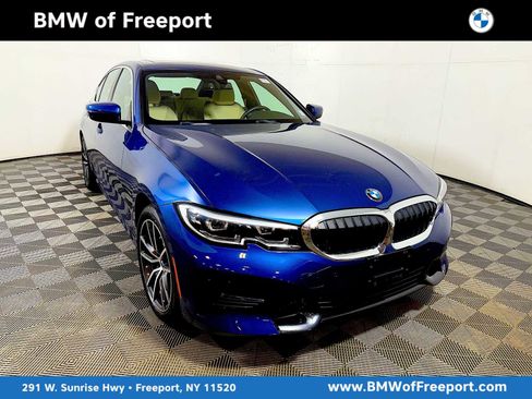 Certified 2022 BMW 330i xDrive Sedan w/ Driving Assistance Package AWD/4WD image 1