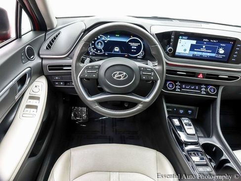 Used 2022 Hyundai Sonata Limited image 3