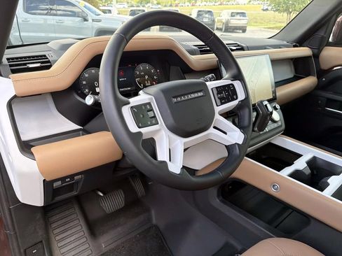 New 2026 Land Rover Defender 130 X-Dynamic SE AWD/4WD image 21
