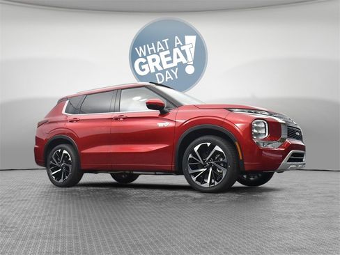 New 2025 Mitsubishi Outlander SEL image 39