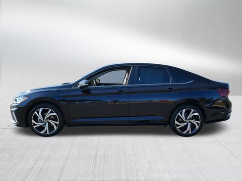 Used 2025 Volkswagen Jetta SEL FWD image 4