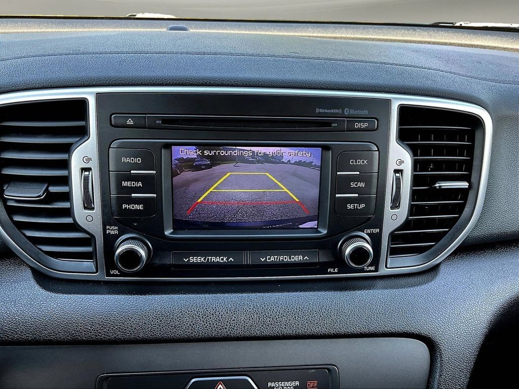 Used 2018 Kia Sportage LX FWD image 17