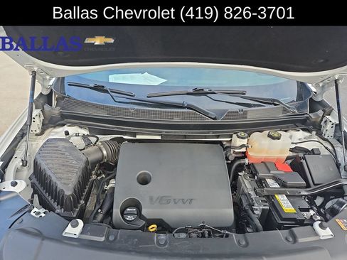 Certified 2023 Chevrolet Traverse LT FWD image 30