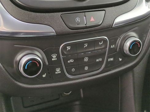 Certified 2024 Chevrolet Equinox LT w/ LPO, Floor Liner Package image 11