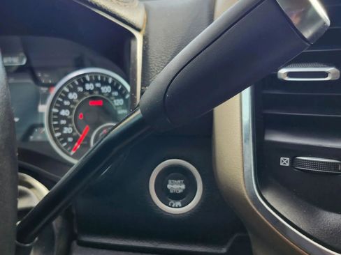Used 2022 RAM 2500 Laramie AWD/4WD image 32