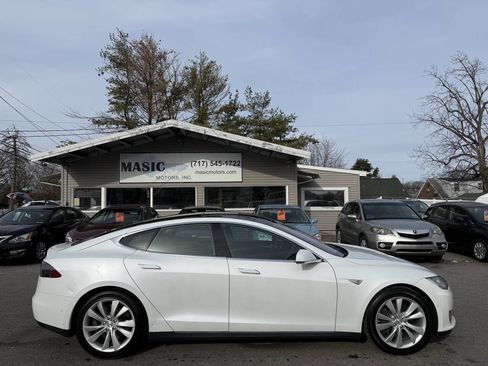 Used 2016 Tesla Model S 90D image 3