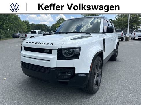 Used 2023 Land Rover Defender 130 X-Dynamic SE AWD/4WD image 1