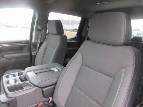 New 2026 GMC Sierra 1500 Elevation image 13