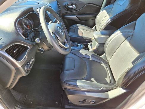 Used 2022 Jeep Cherokee Latitude Lux w/ Sun & Sound Group image 6