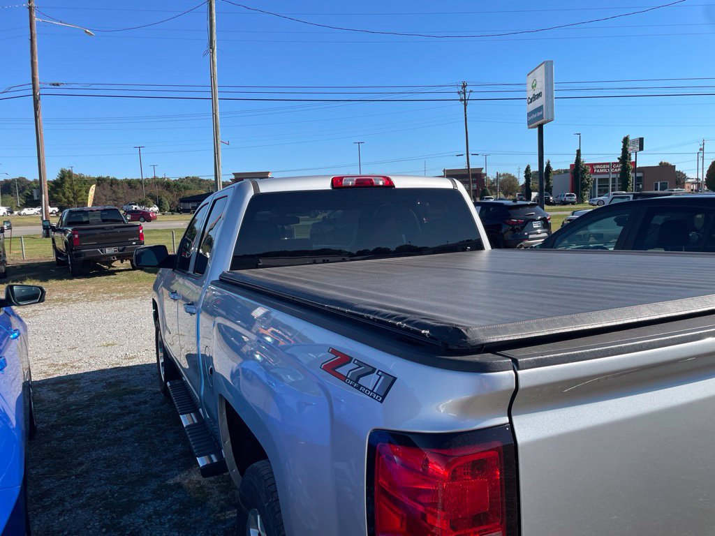 Used 2019 Chevrolet Silverado 1500 LT w/ All Star Edition AWD/4WD image 4