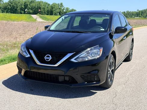 Used 2019 Nissan Sentra S FWD image 10